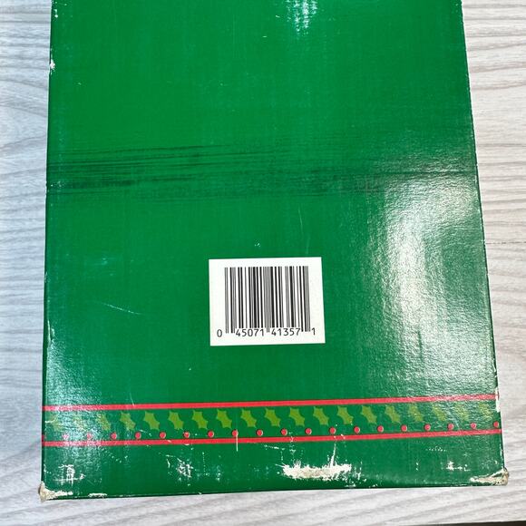 House Of Lloyd 1992 Christmas Around the World Alexandria Porcelain Doll Vintage - Picture 10 of 11